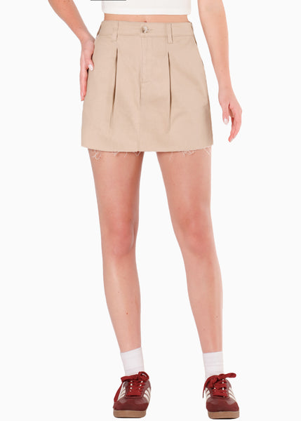 Falda corta con prenses color camel para mujer - Flashy
