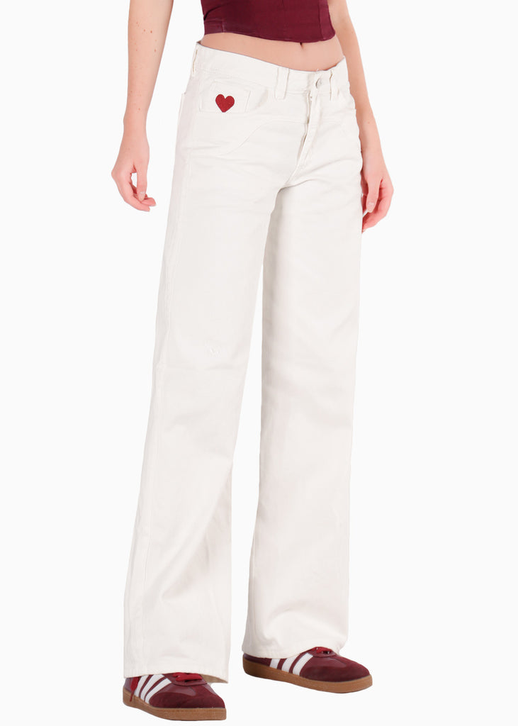Jean wide leg tiro medio con corte y bordado de corazón para mujer - Flashy