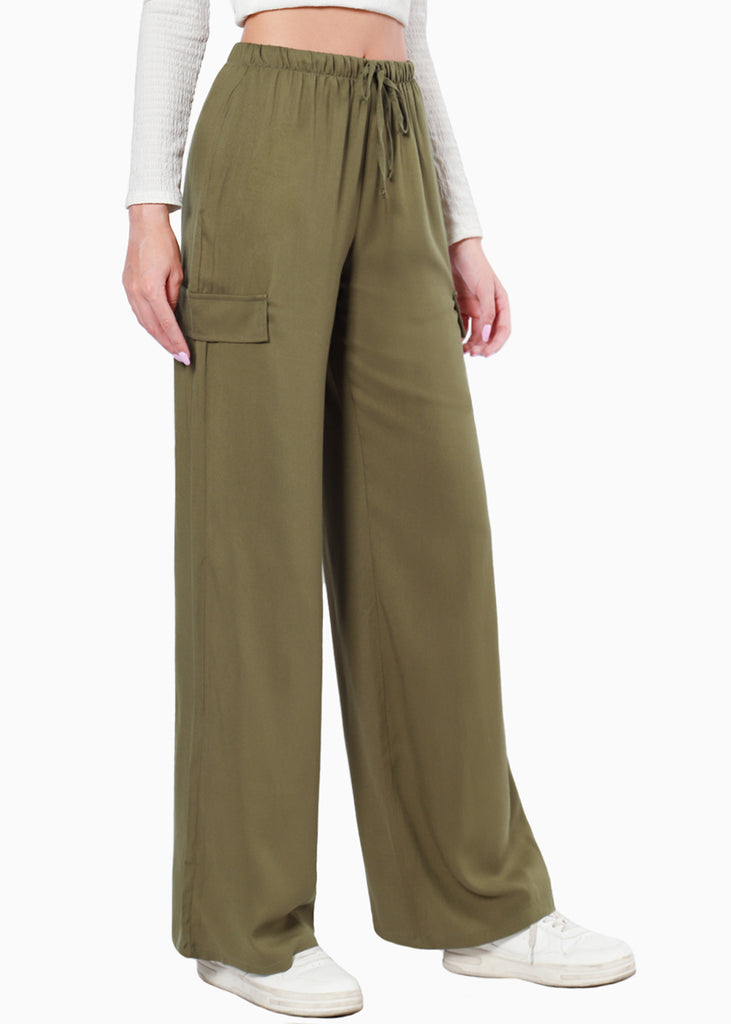 Pantalón ancho con bolsillos cargo, elástico en cintura y anudado color verde para mujer - Flashy