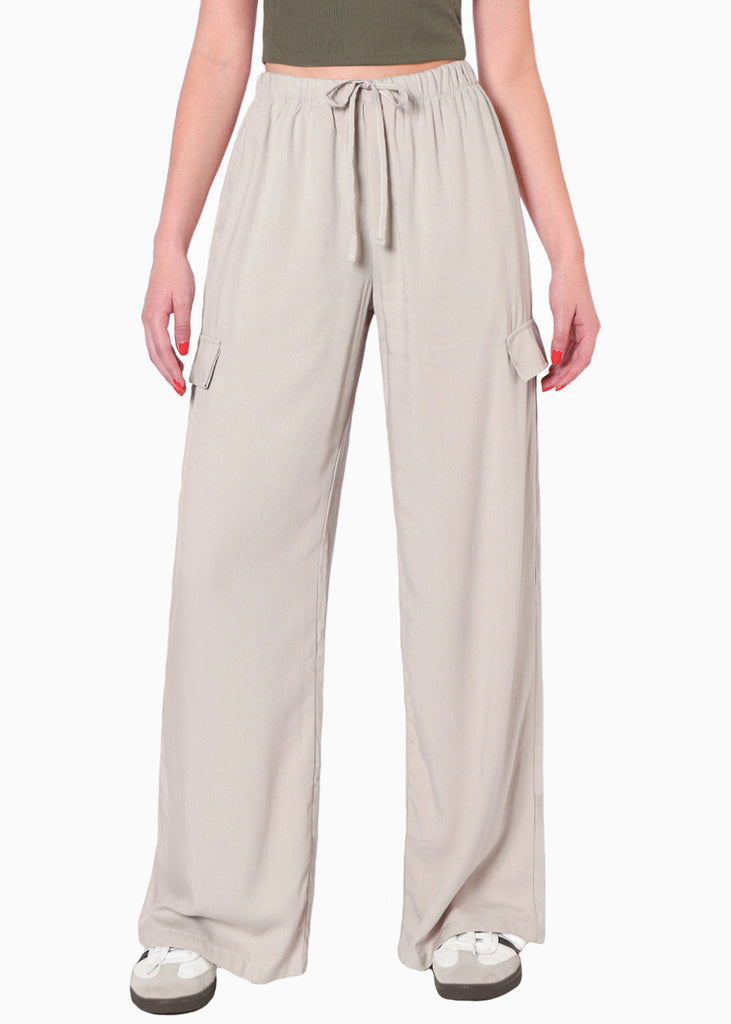 Pantalón ancho con bolsillos cargo, elástico en cintura y anudado - PEPPER