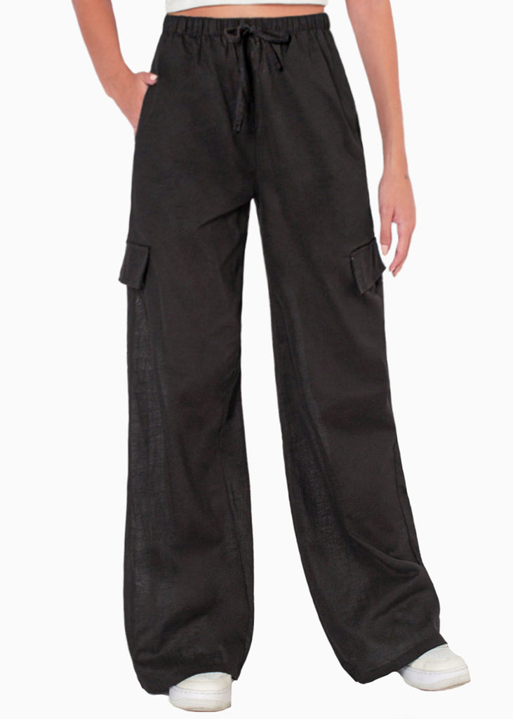Pantalón ancho tipo lino con bolsillos cargo, elástico en cintura y anudado color negro para mujer - Flashy