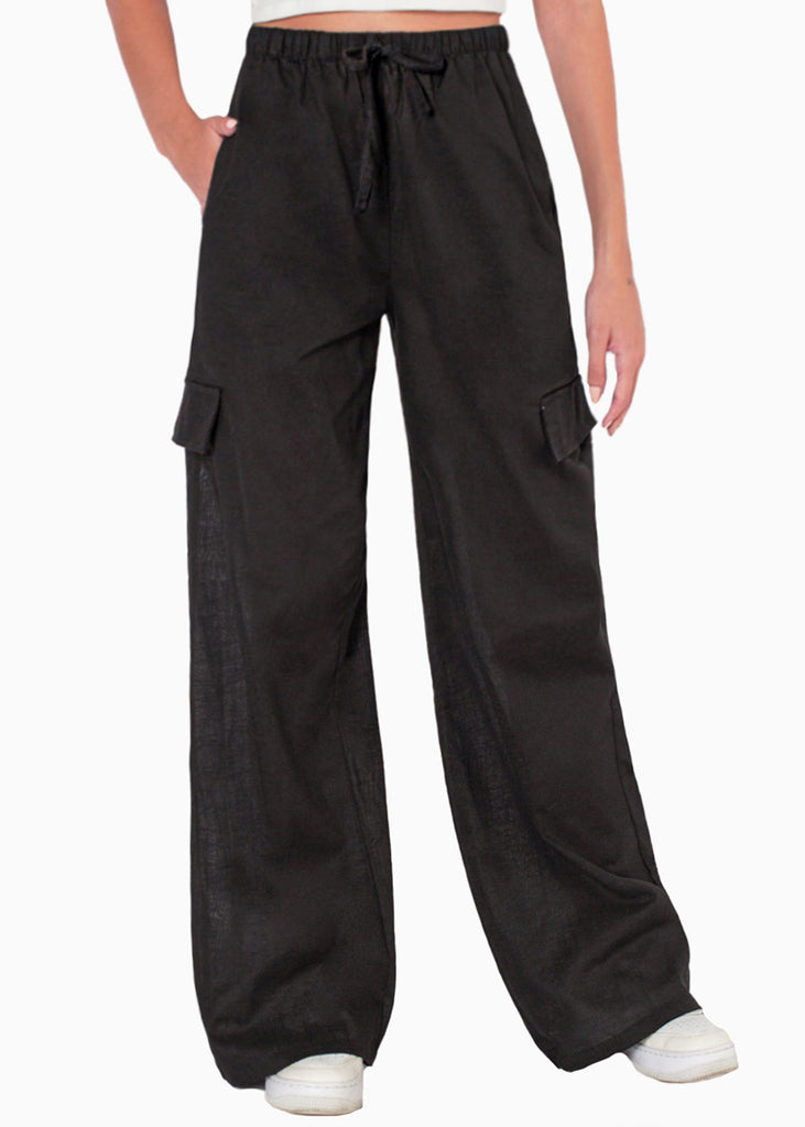 Pantalón ancho tipo lino con bolsillos cargo, elástico en cintura y anudado - OBERTA