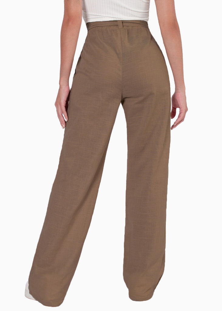 Pantalón recto con silueta paperbag y anudado color café para mujer - Flashy