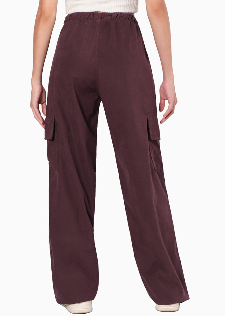 Pantalón tipo cargo con elástico en cintura, anudado y bolsillos laterales color morado para mujer - Flashy