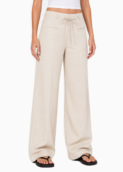Pantalón tiro alto con amarre en cintura de color beige - BRASILIA