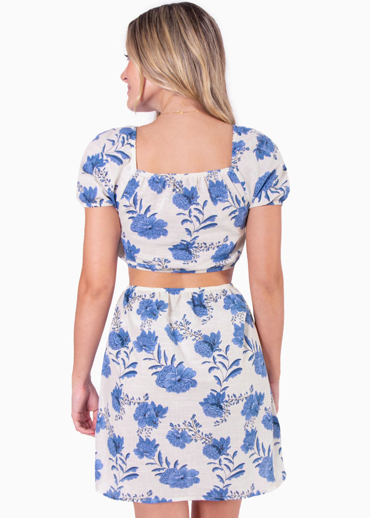 Vestido corto manga corta con estampado de flores, aro en escote y aberturas cut out color marfil para mujer - Flashy