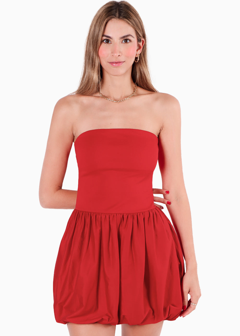 Vestido Corto Strapless con Falda Englobada Rojo en Flashy