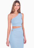 Vestido largo de un solo hombro con cut out en costado color azul para mujer - Flashy