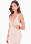 Vestido largo tejido, con aro y cut outs en costados color beige para mujer - Flashy