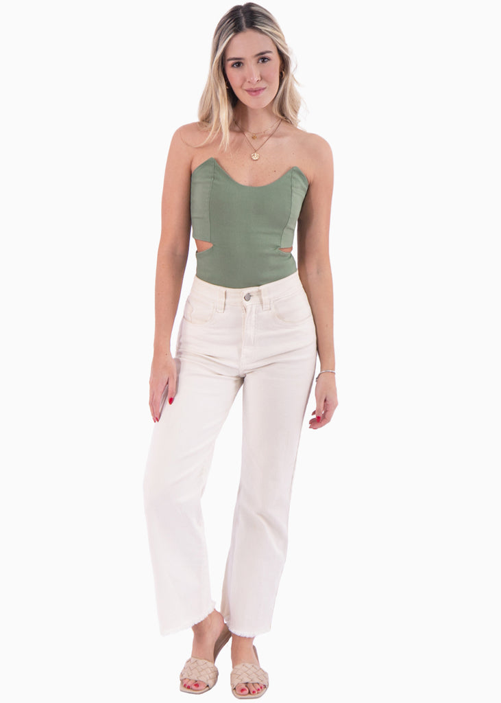 Body strapless con puntas y aberturas cut out en costados - MARION