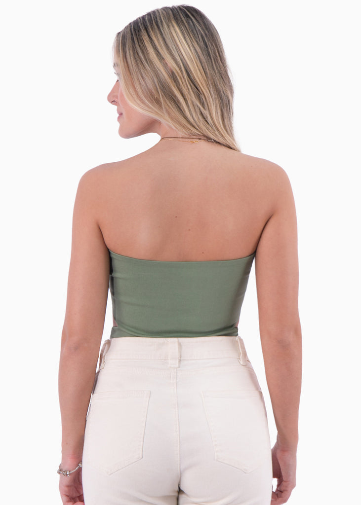 Body strapless con puntas y aberturas cut out en costados - MARION