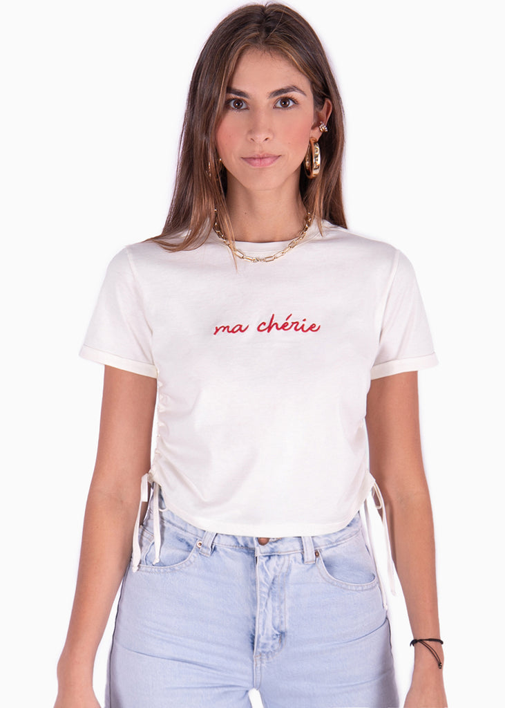 Camiseta blanca corta con recogidos en costados y bordado "Ma Cherie" para mujer Flashy