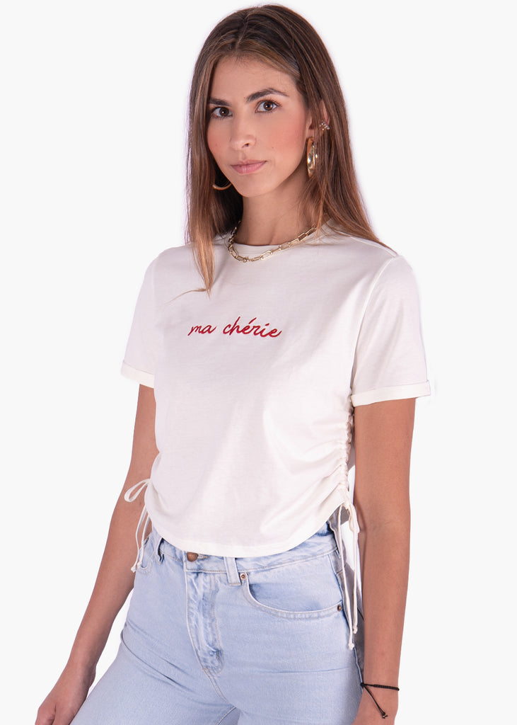 Camiseta blanca corta con recogidos en costados y bordado "Ma Cherie" para mujer Flashy